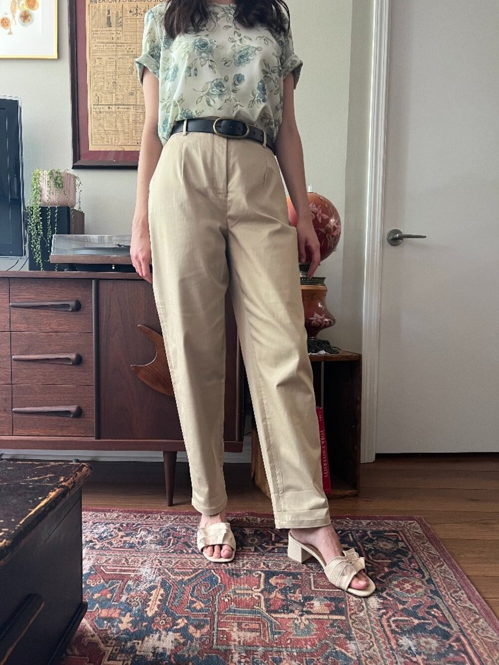 Beige RW&Co Trousers (Bootleg, Office, Khaki, Grampacore)